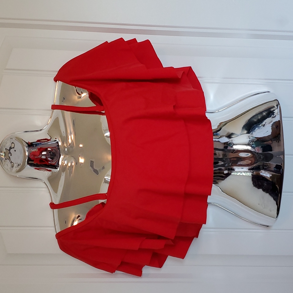 Flounce bikini top, off the shoulder, removable straps, red. Size L